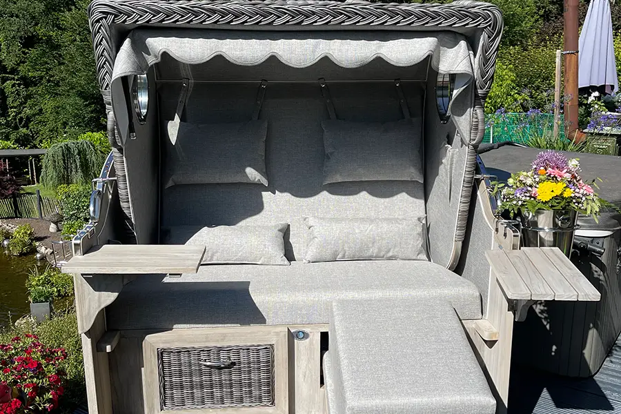 munkmarsch-im-garten-sommer-vorne